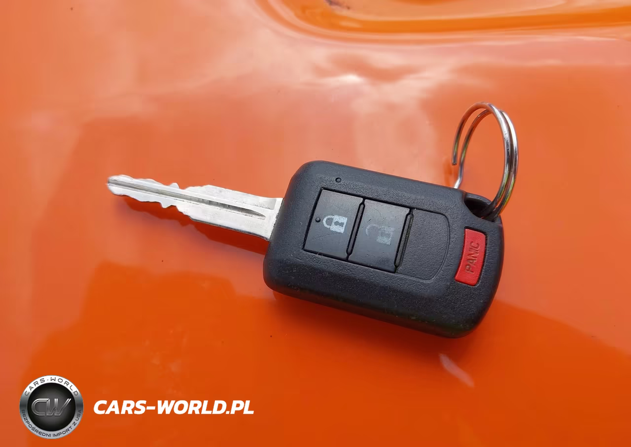 2018 Mitsubishi Outlander Es VIN:JA4AD2A34JZ000801 - 11