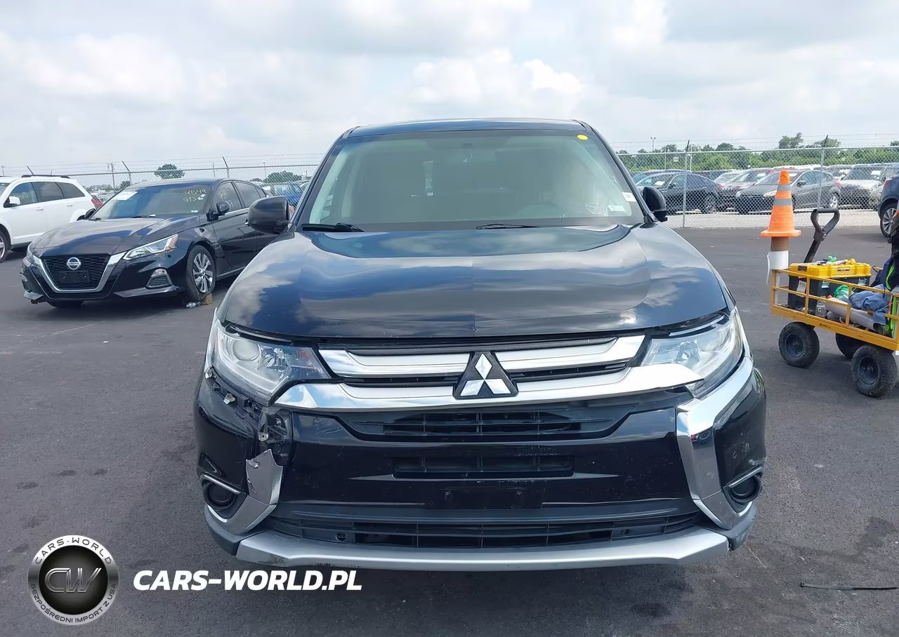 2018 Mitsubishi Outlander Es VIN:JA4AD2A34JZ000801 - 13