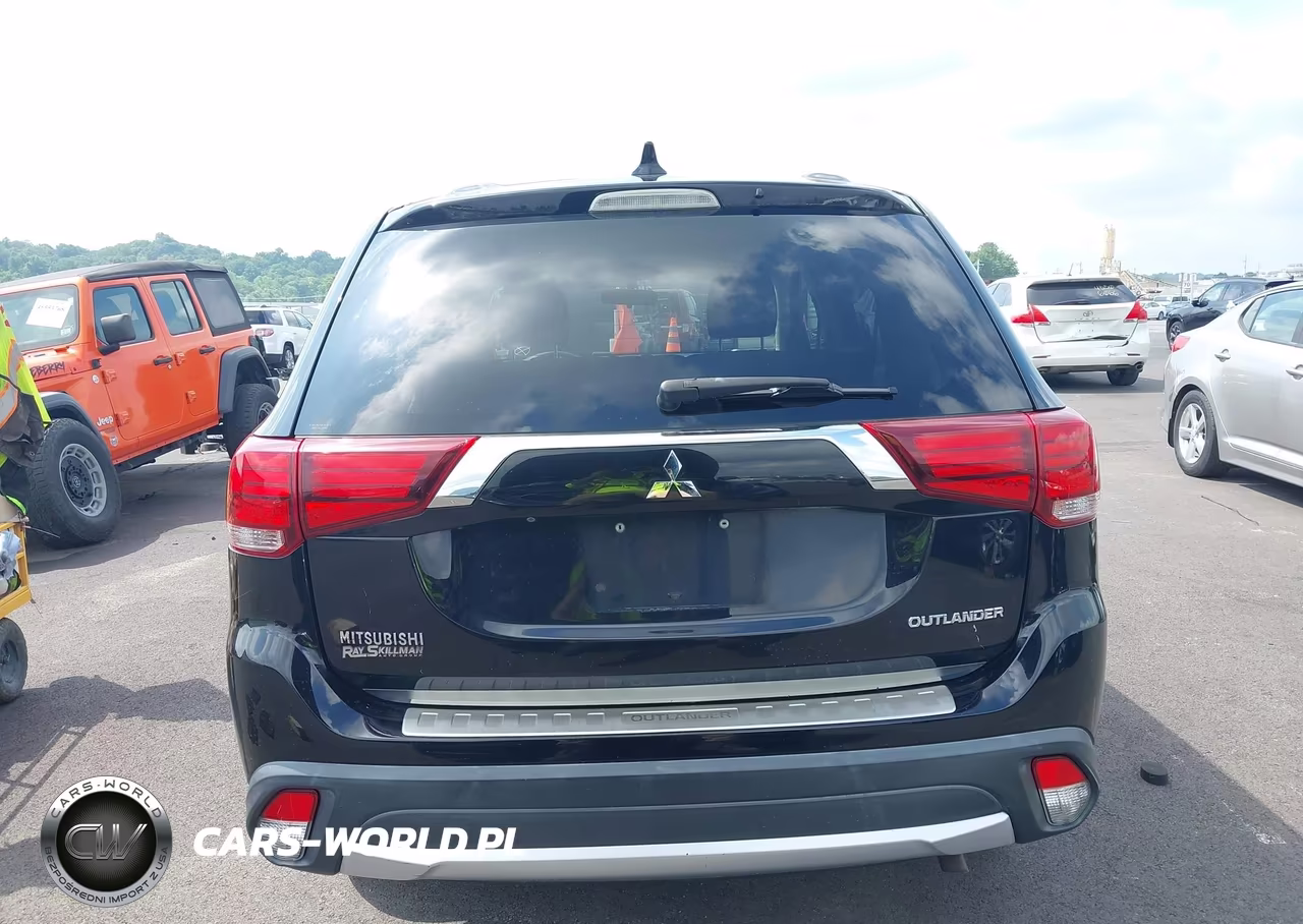 2018 Mitsubishi Outlander Es VIN:JA4AD2A34JZ000801 - 17