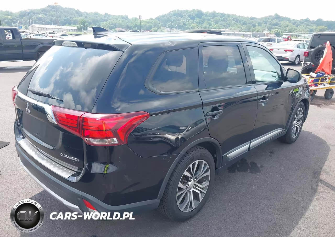 2018 Mitsubishi Outlander Es VIN:JA4AD2A34JZ000801 - 4