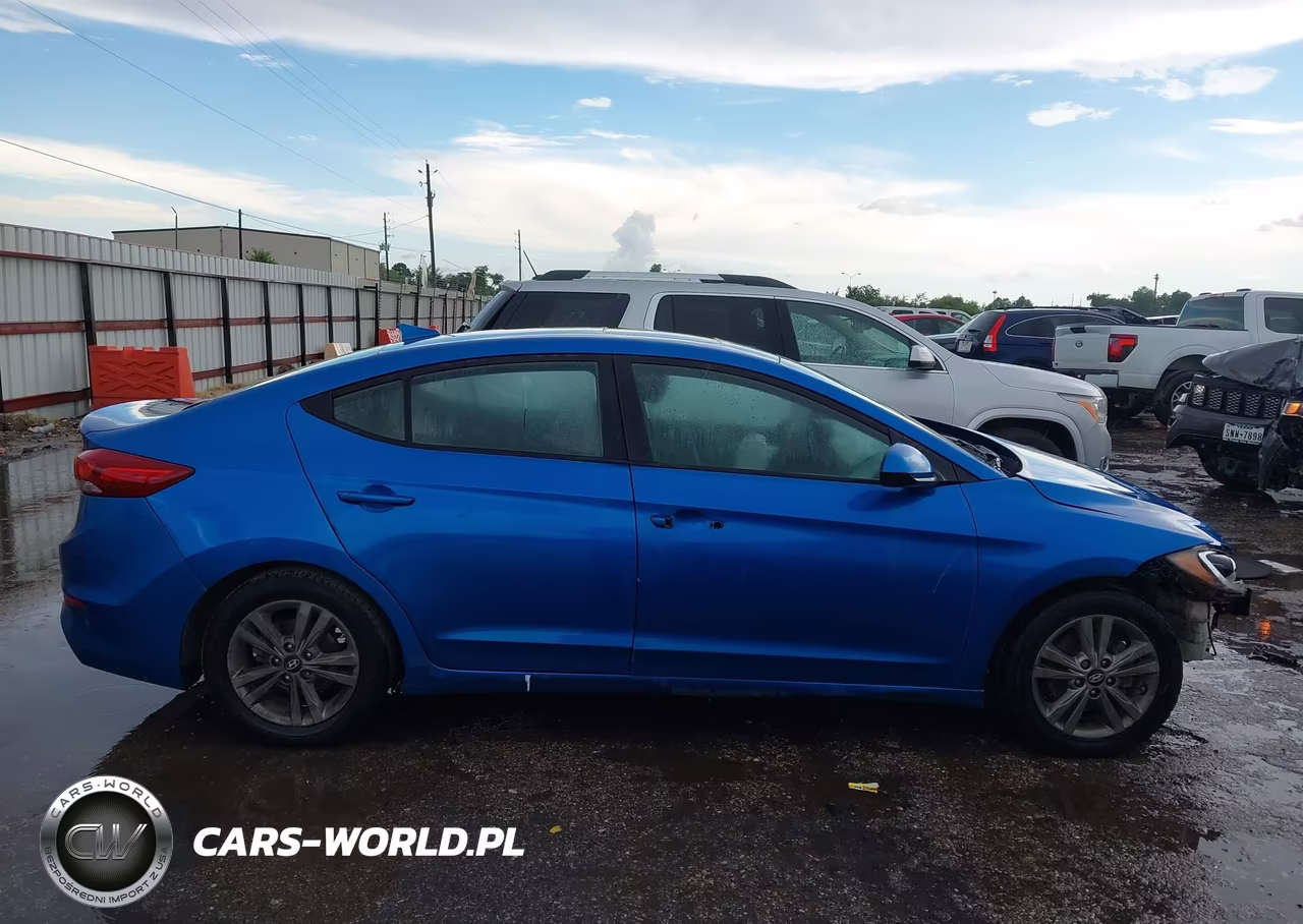2018 Hyundai Elantra Value Edition VIN:5NPD84LFXJH302045 - 13