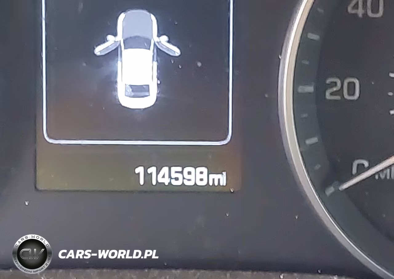 2018 Hyundai Elantra Value Edition VIN:5NPD84LFXJH302045 - 15
