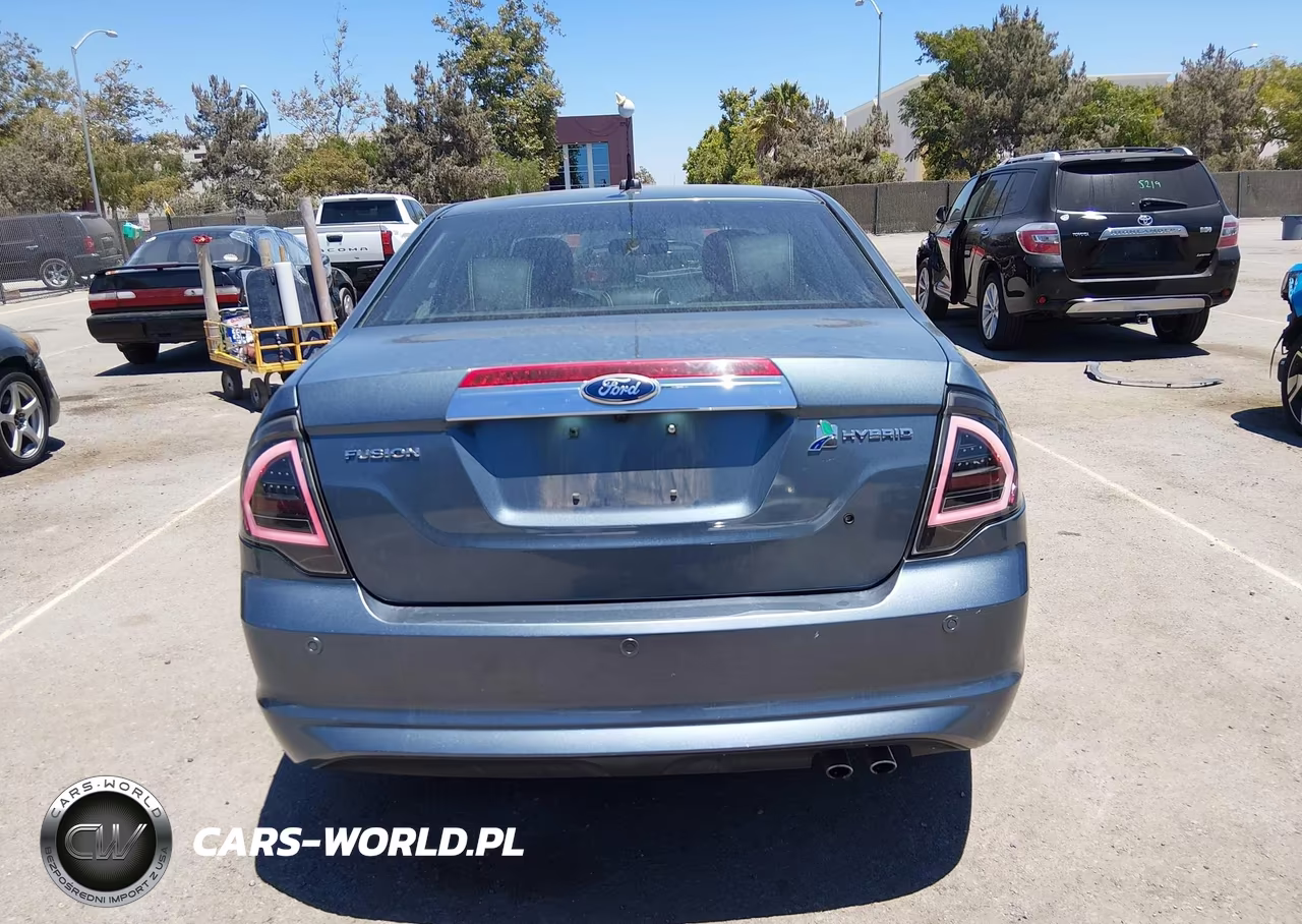 2012 Ford Fusion Hybrid VIN:3FADP0L34CR205883 - 18