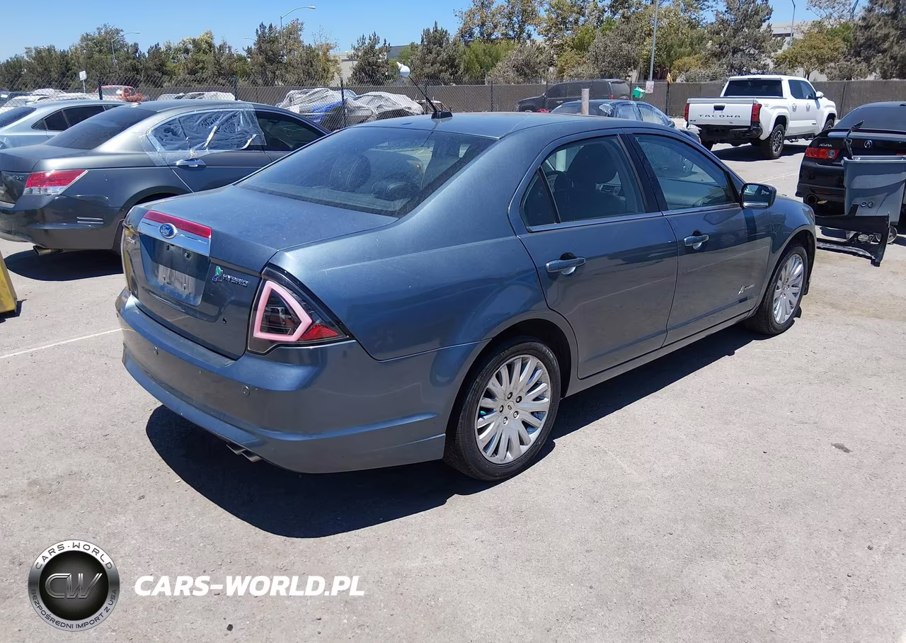 2012 Ford Fusion Hybrid VIN:3FADP0L34CR205883 - 4