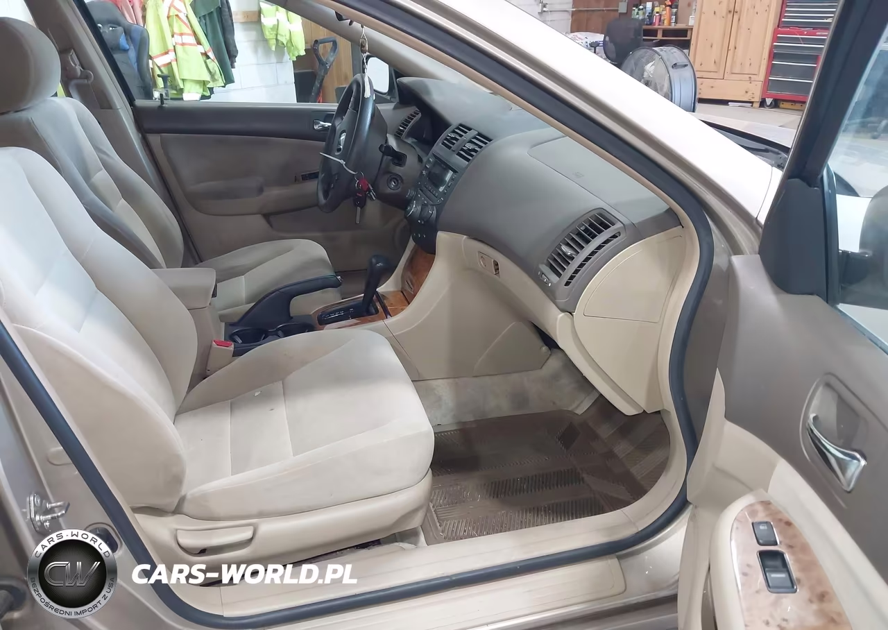 2003 Honda Accord Sdn Ex VIN:1HGCM56673A041851 - 5