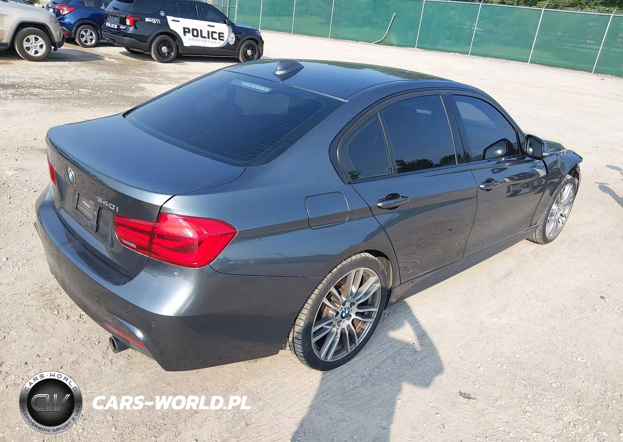 2016 BMW 340I xDrive VIN:WBA8B7G50GNT14779 - 4