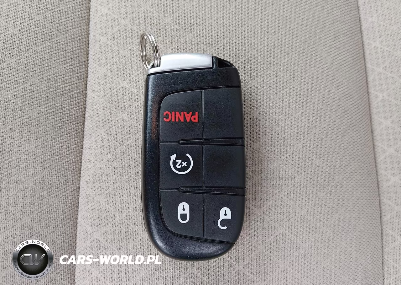 2019 Jeep Grand Cherokee Laredo E 4X4 VIN:1C4RJFAG7KC803862 - 11
