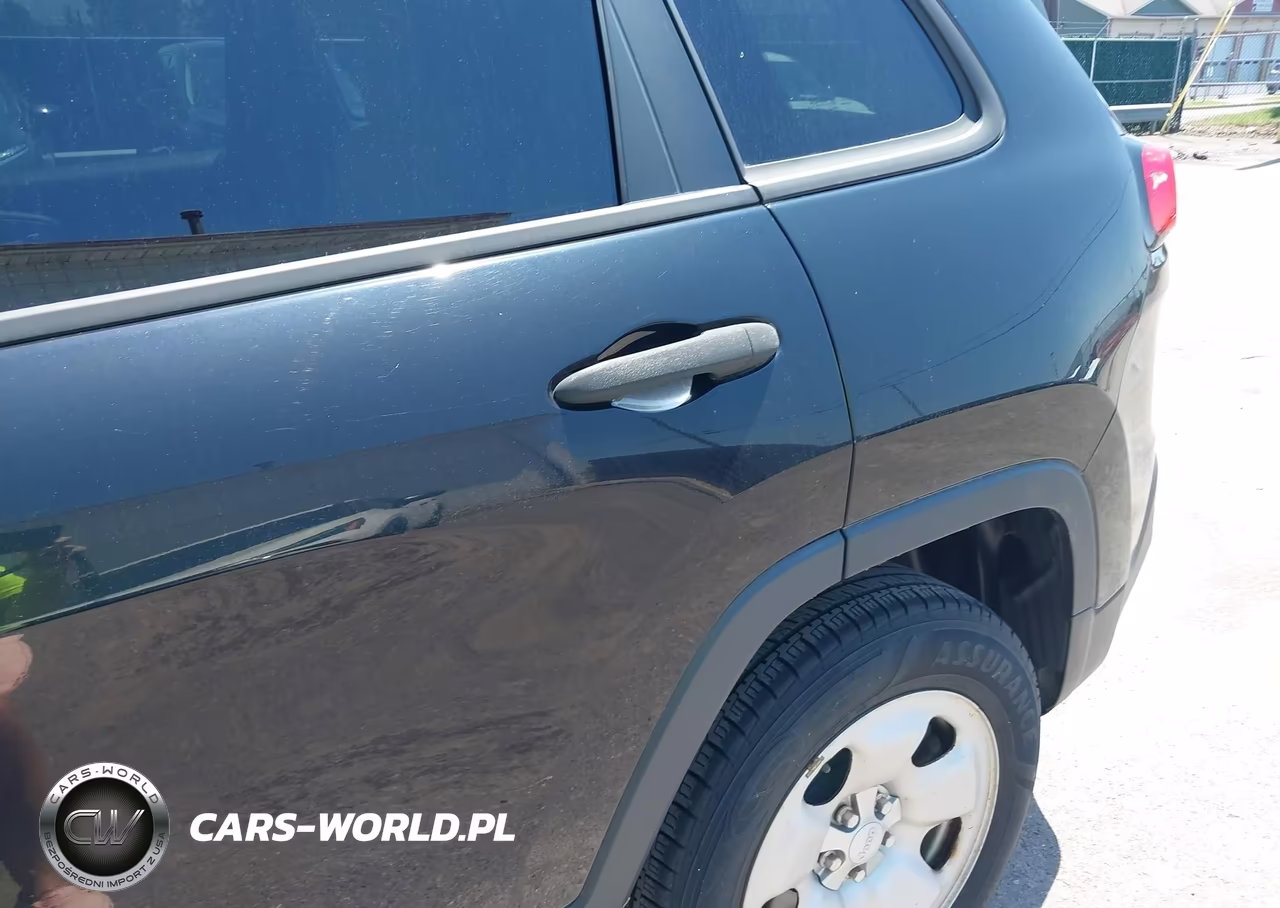 2017 Jeep Cherokee Sport VIN:1C4PJMABXHW664205 - 6