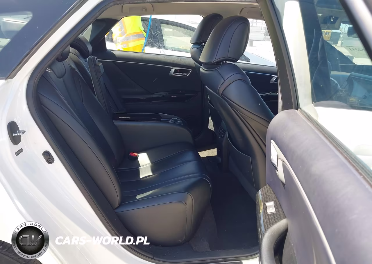 2017 Toyota Mirai VIN:JTDBVRBD9HA001474 - 8
