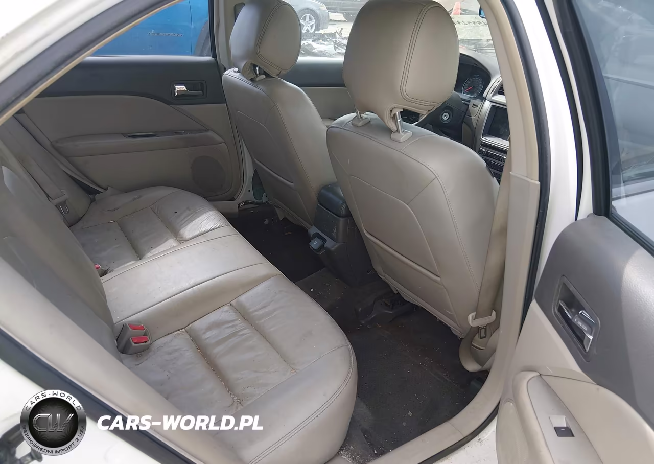 2012 Ford Fusion Hybrid VIN:3FADP0L30CR372578 - 8