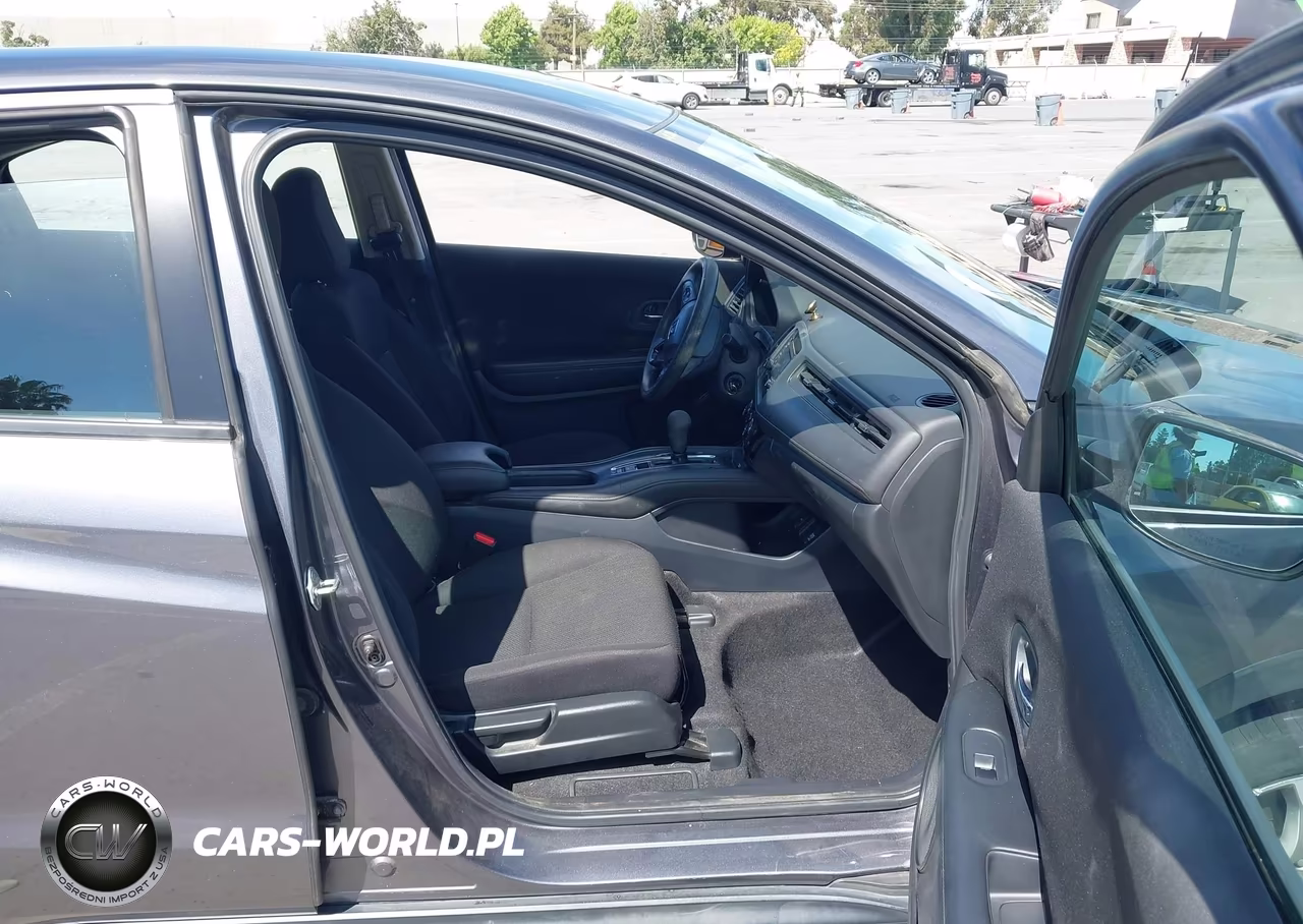 2017 Honda Hr-V Lx VIN:3CZRU6H3XHG706262 - 5