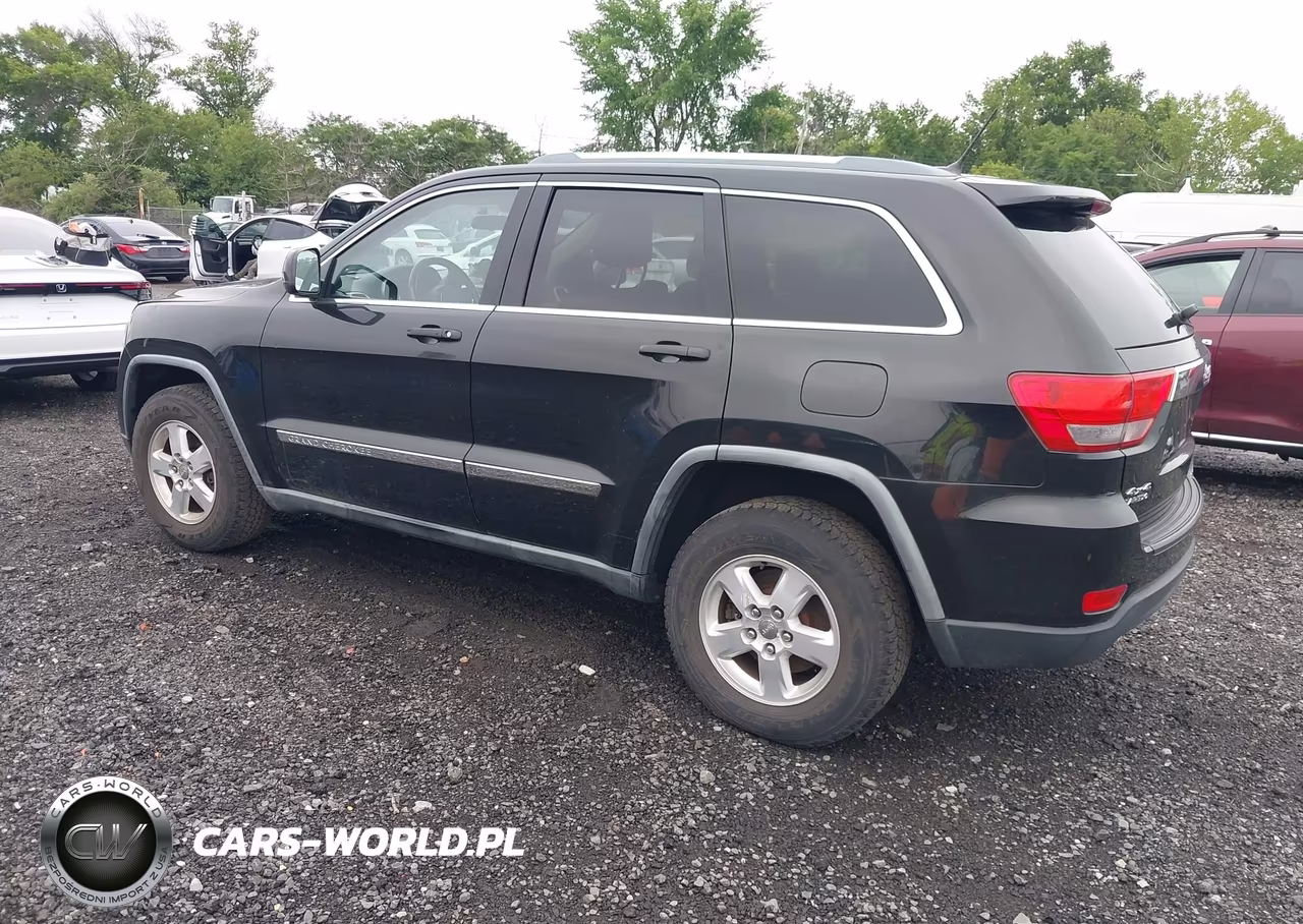 2012 Jeep Grand Cherokee Laredo VIN:1C4RJFAG7CC178364 - 3