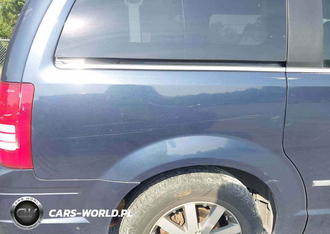 2009 Chrysler Town & Country Touring VIN:2A8HR54169R676943 - 18