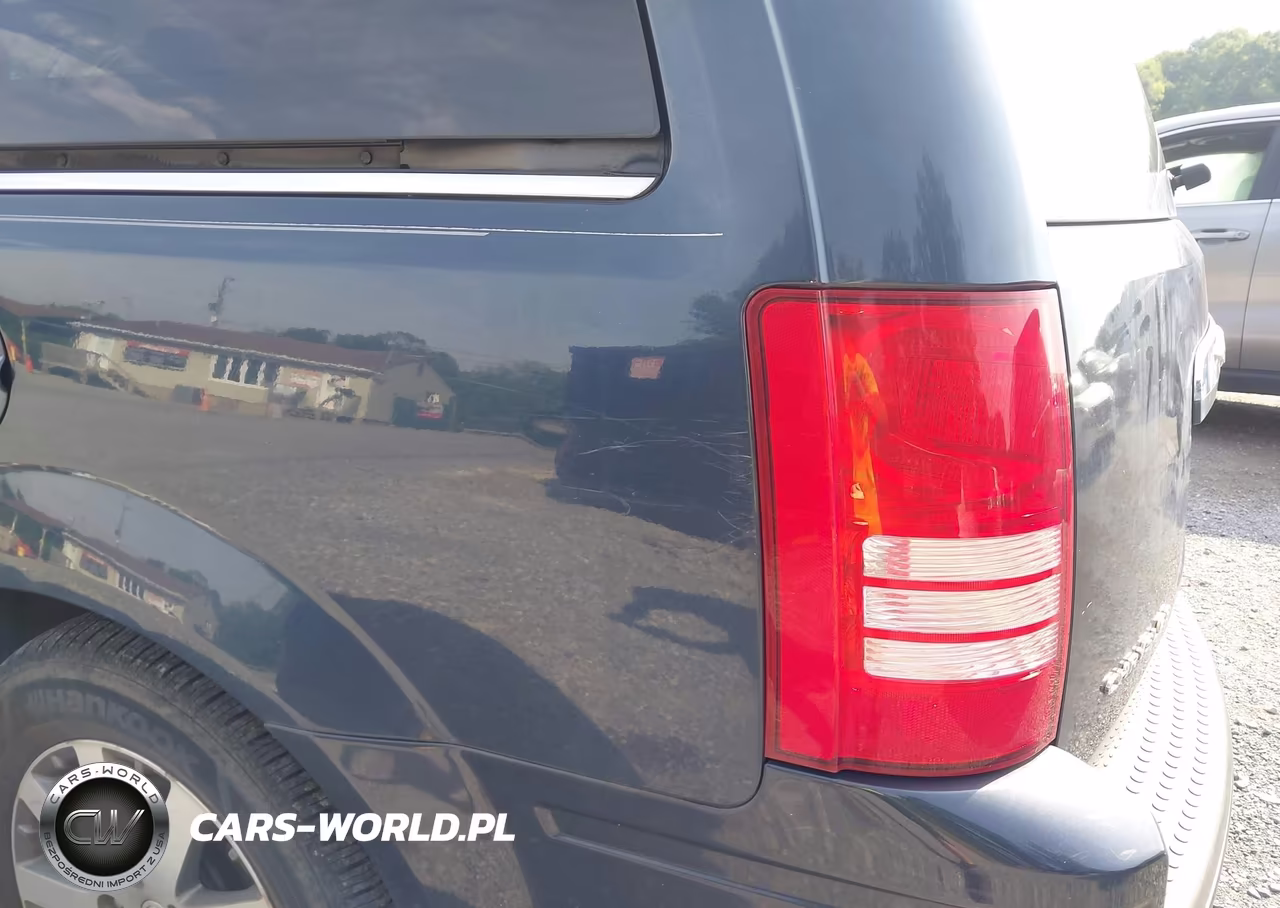 2009 Chrysler Town & Country Touring VIN:2A8HR54169R676943 - 21