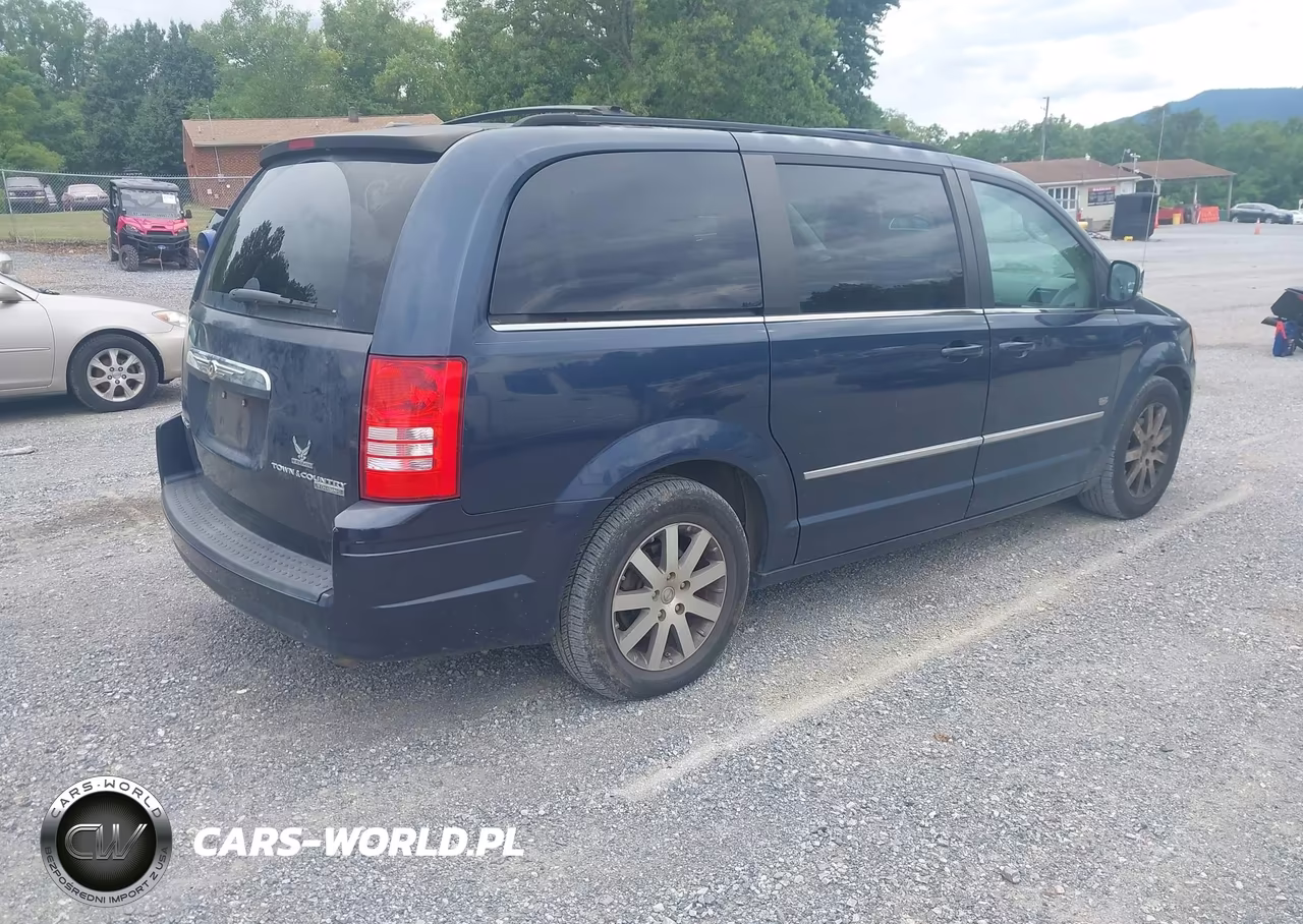 2009 Chrysler Town & Country Touring VIN:2A8HR54169R676943 - 4