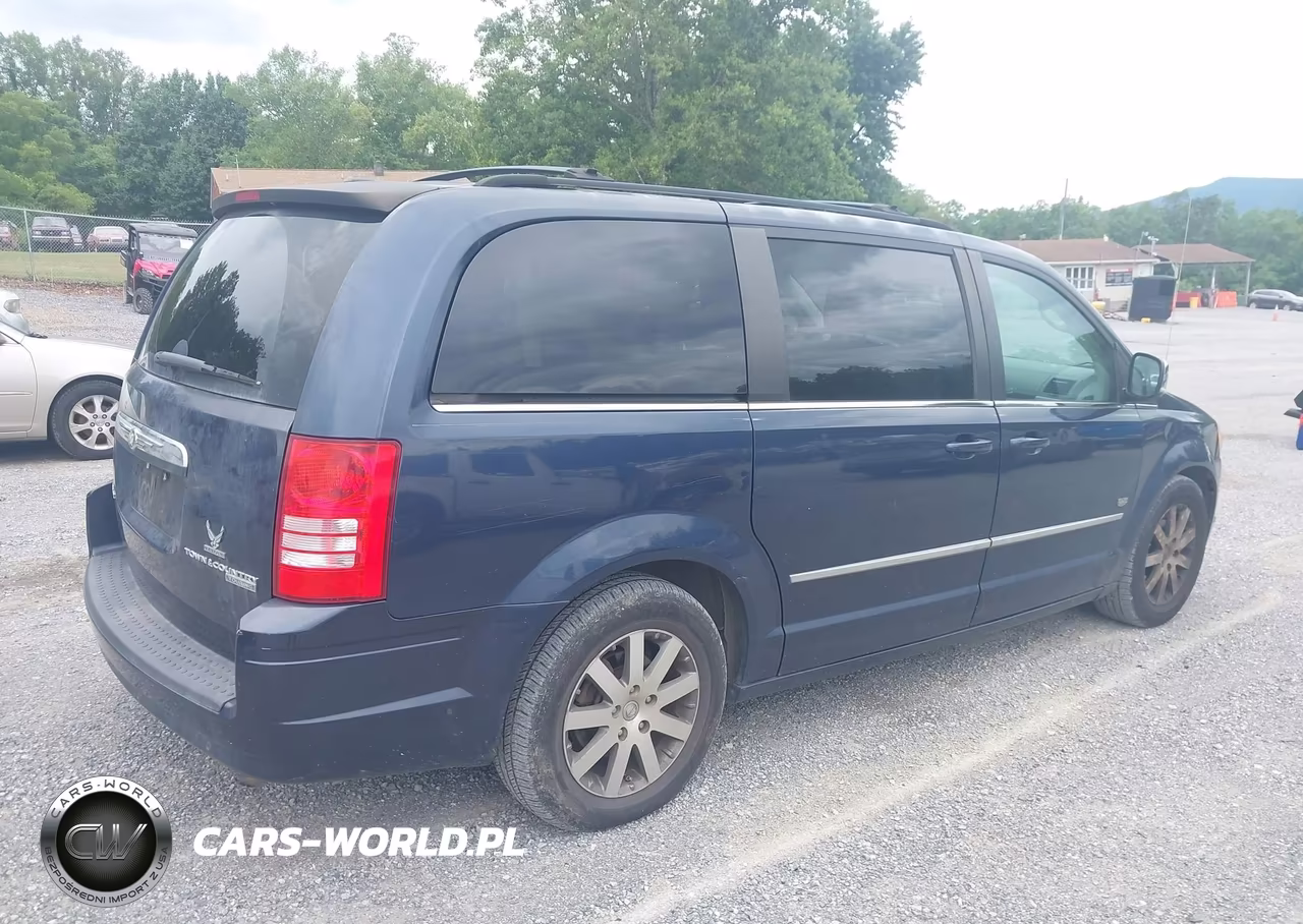 2009 Chrysler Town & Country Touring VIN:2A8HR54169R676943 - 6