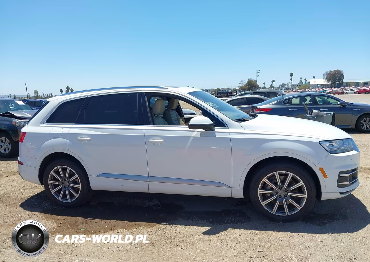 2018 Audi Q7 2.0T Premium VIN:WA1LHAF73JD021770 - 13