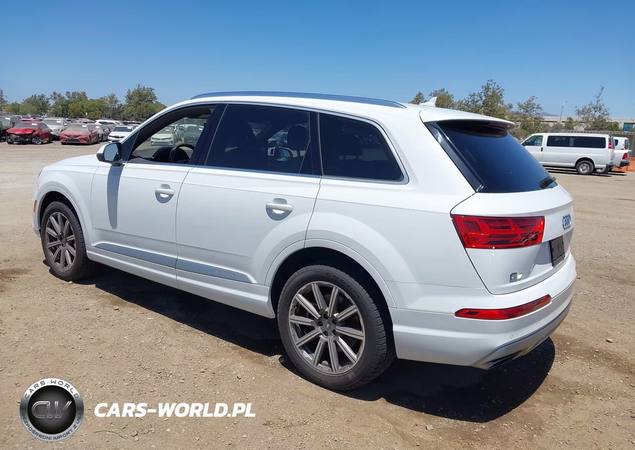 2018 Audi Q7 2.0T Premium VIN:WA1LHAF73JD021770 - 3
