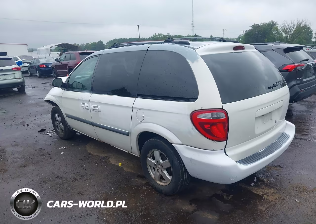 2005 Dodge Caravan Sxt VIN:1D8GP45R95B272679 - 3