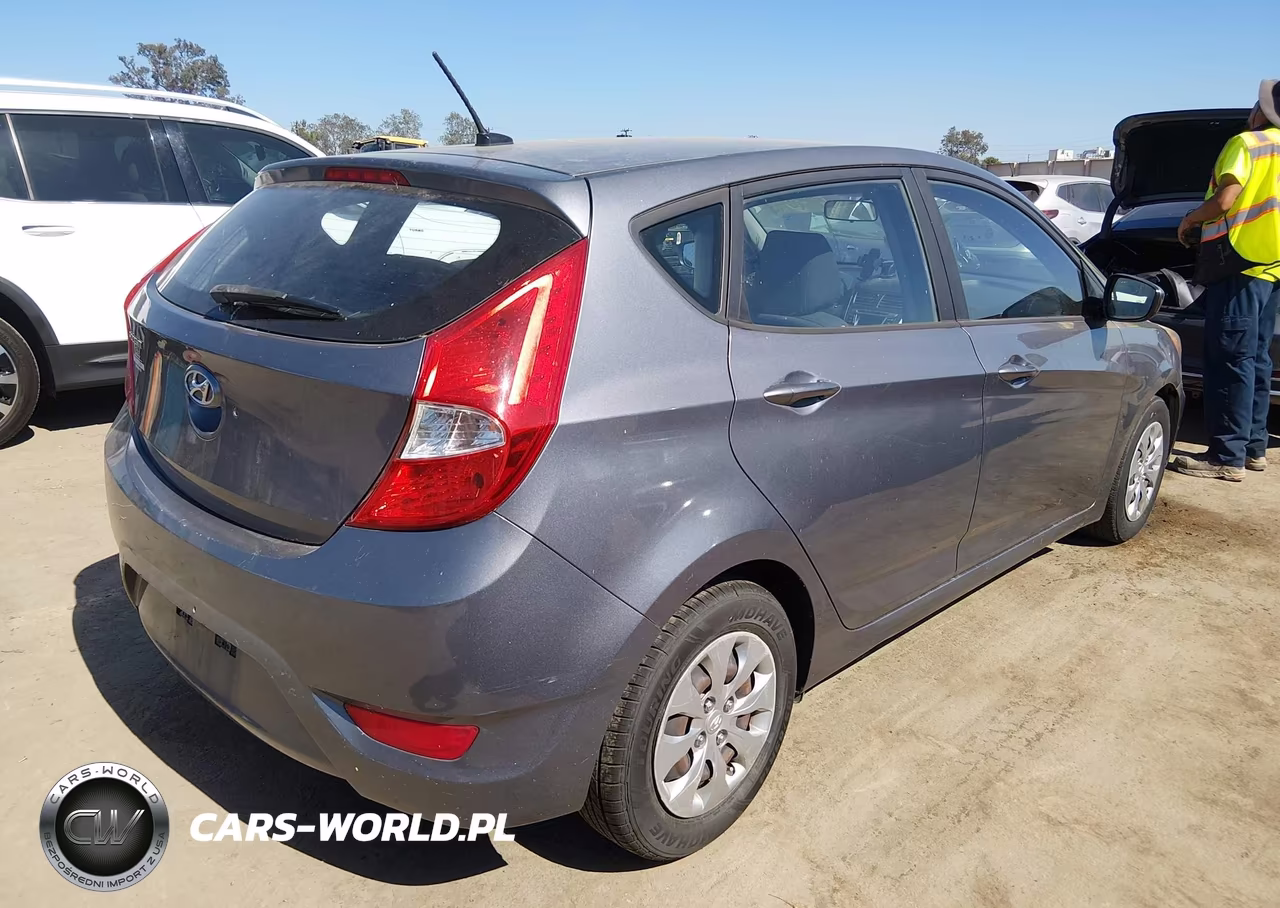 2017 Hyundai Accent Se VIN:KMHCT5AE5HU316019 - 4