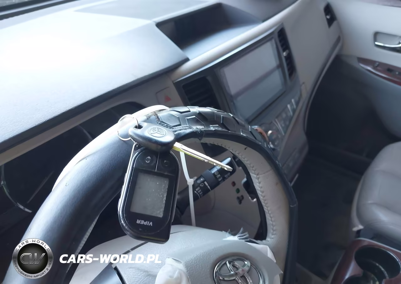 2014 Toyota Sienna Xle 7 Passenger VIN:5TDDK3DCXES083071 - 11