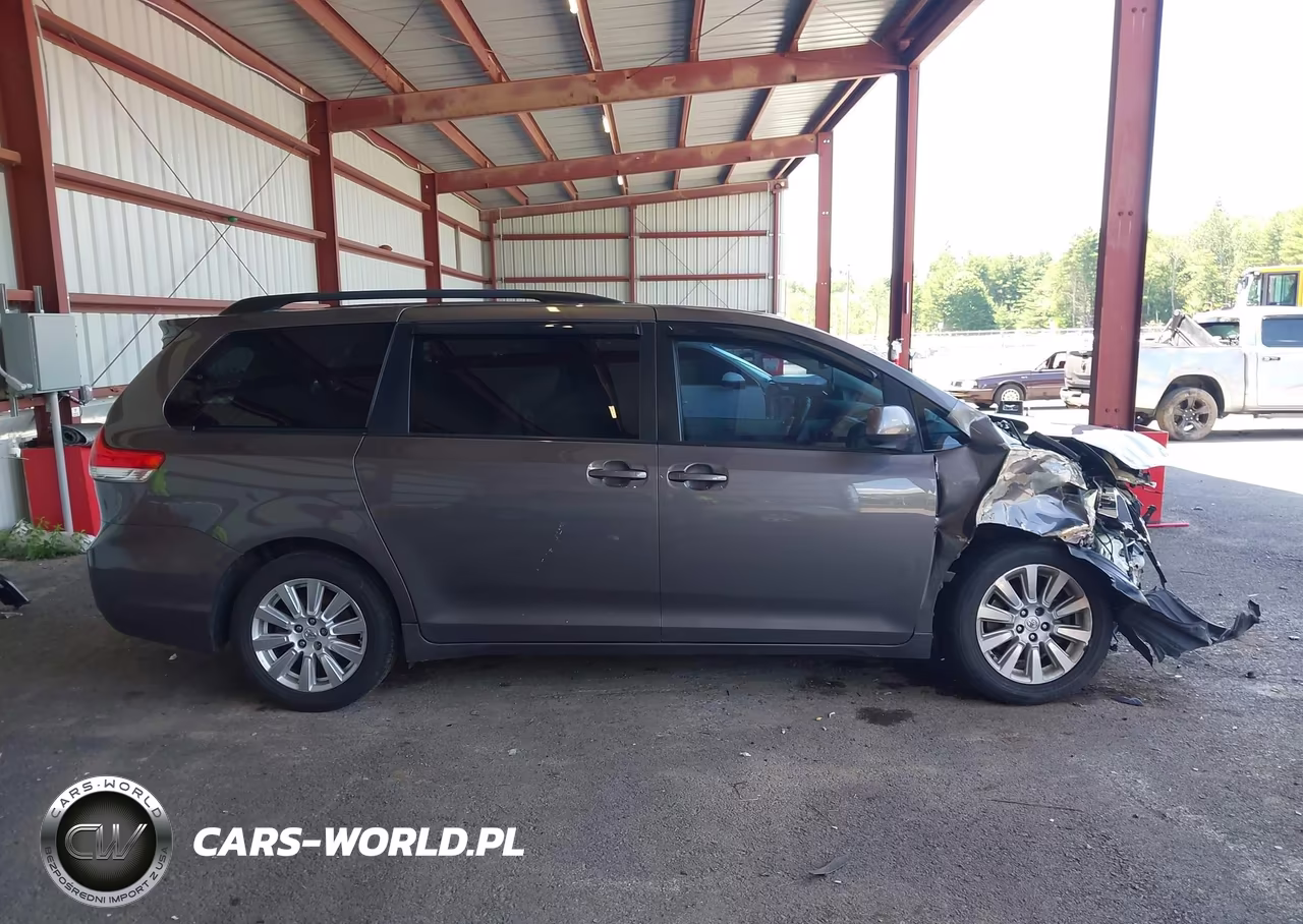 2014 Toyota Sienna Xle 7 Passenger VIN:5TDDK3DCXES083071 - 14