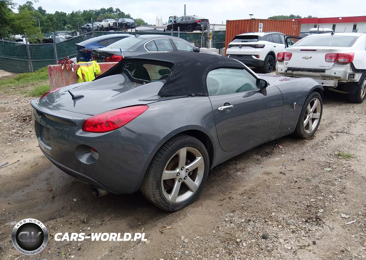 2008 Pontiac Solstice VIN:1G2MC35B98Y114553 - 4