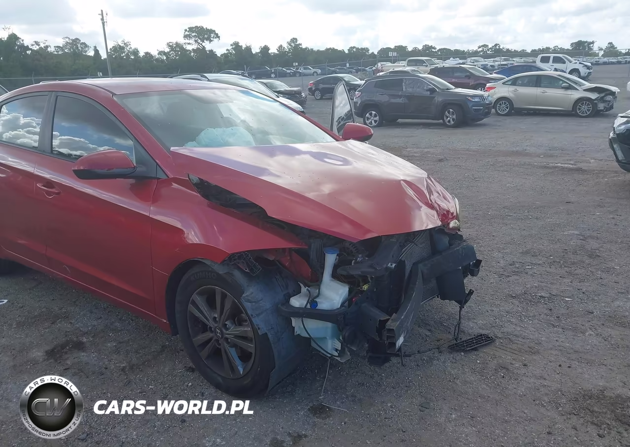 2018 Hyundai Elantra Sel VIN:5NPD84LF0JH251350 - 6