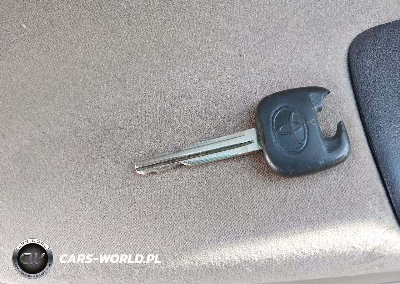 2005 Toyota Camry Le VIN:4T1BE32K95U579768 - 11