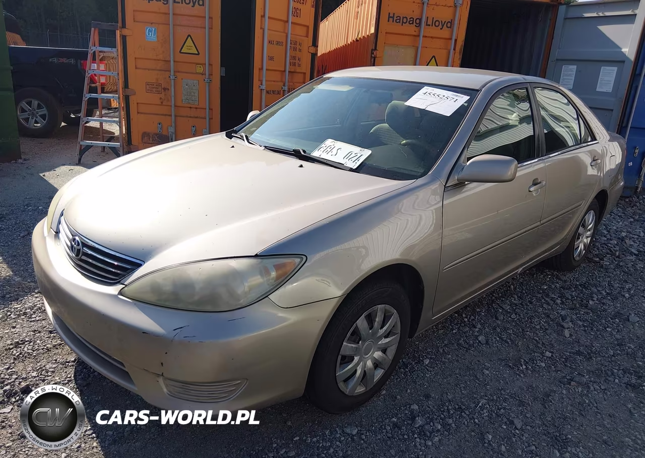 2005 Toyota Camry Le VIN:4T1BE32K95U579768 - 2