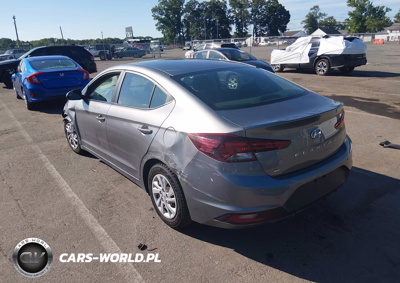 2019 Hyundai Elantra Se VIN:5NPD74LF0KH450905 - 3