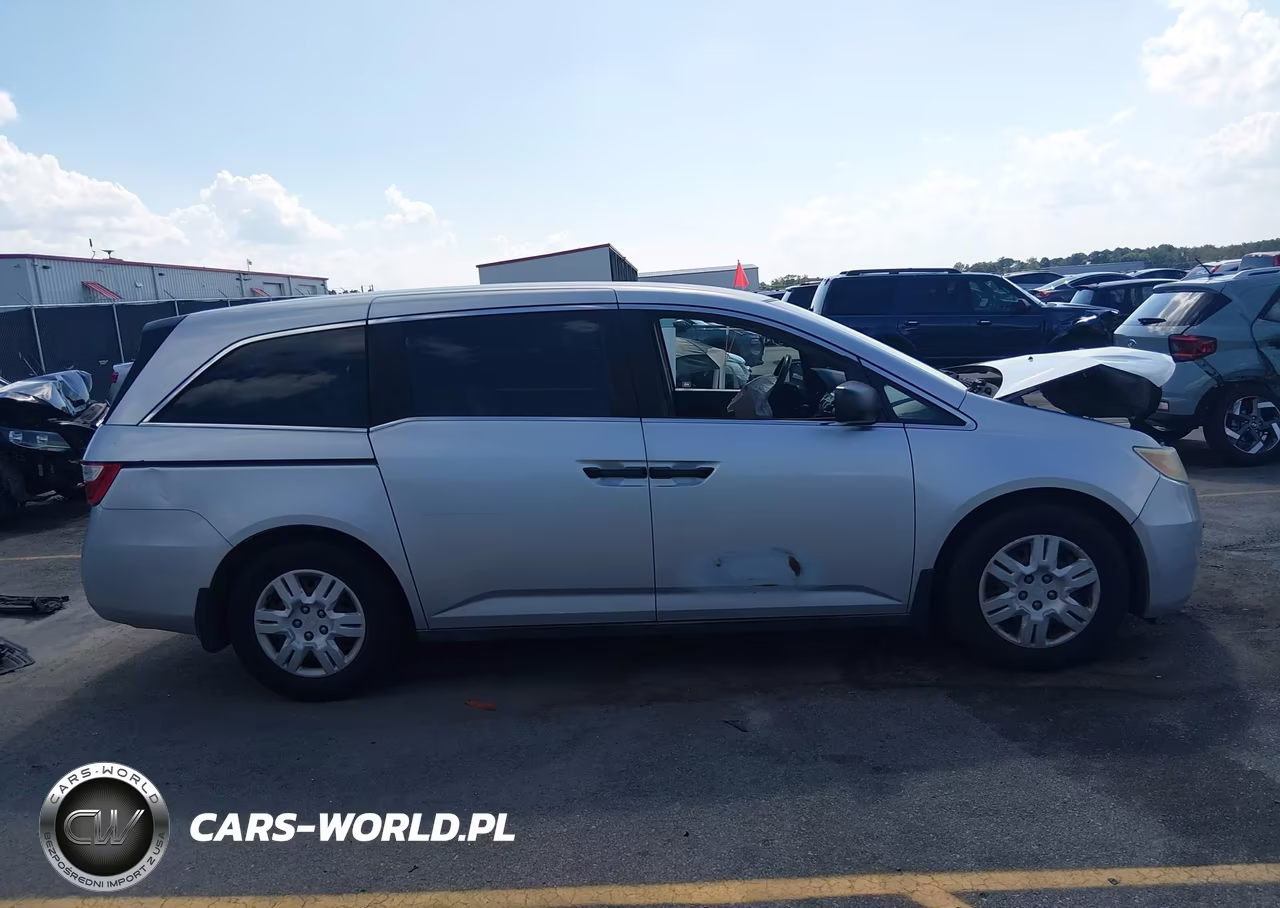 2011 Honda Odyssey Lx VIN:5FNRL5H23BB007675 - 13