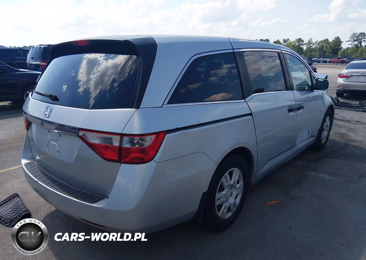 2011 Honda Odyssey Lx VIN:5FNRL5H23BB007675 - 4