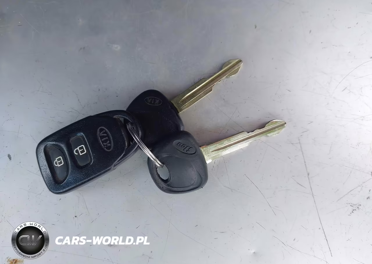 2010 Kia Soul + VIN:KNDJT2A28A7112447 - 11