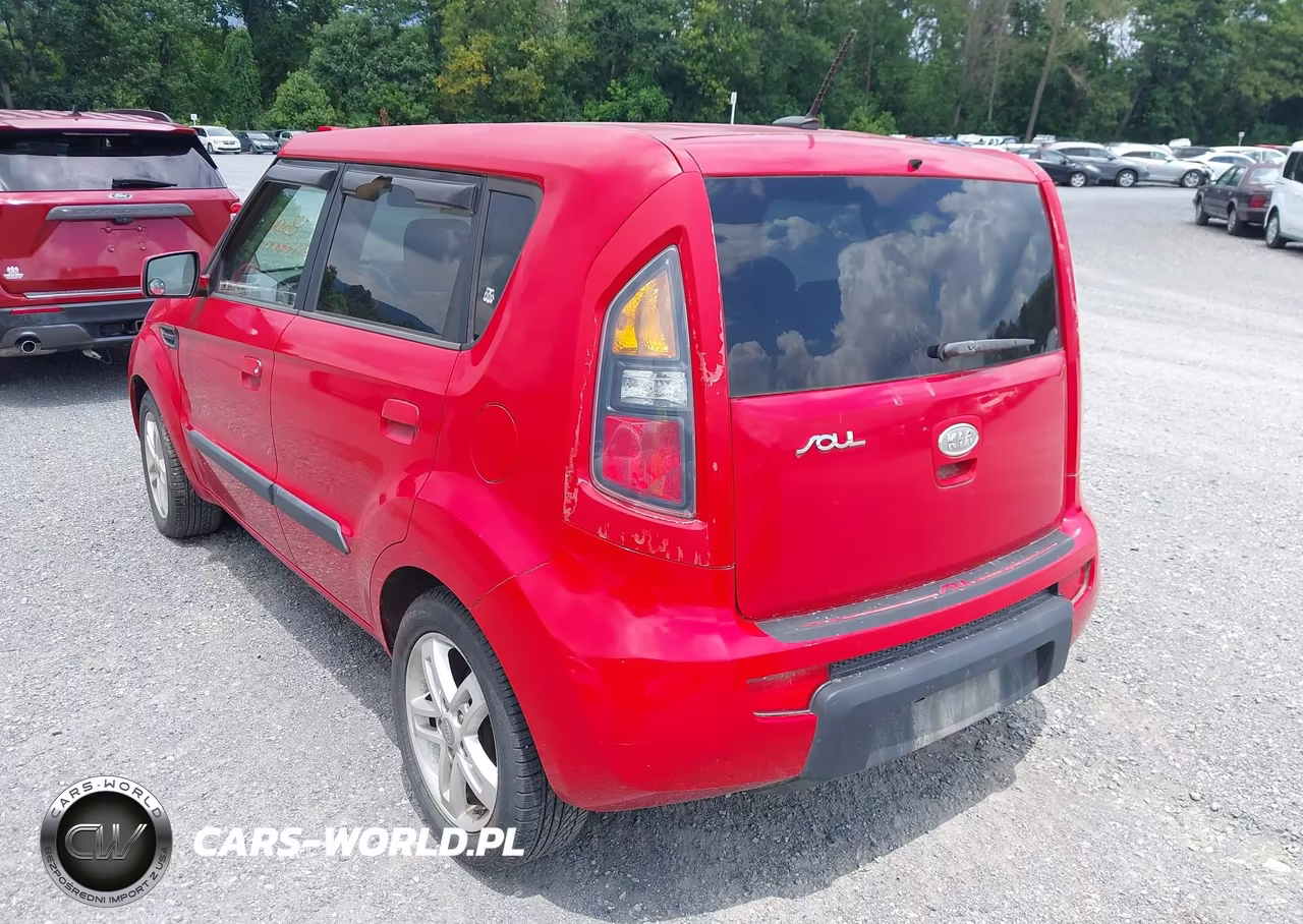 2010 Kia Soul + VIN:KNDJT2A28A7112447 - 6