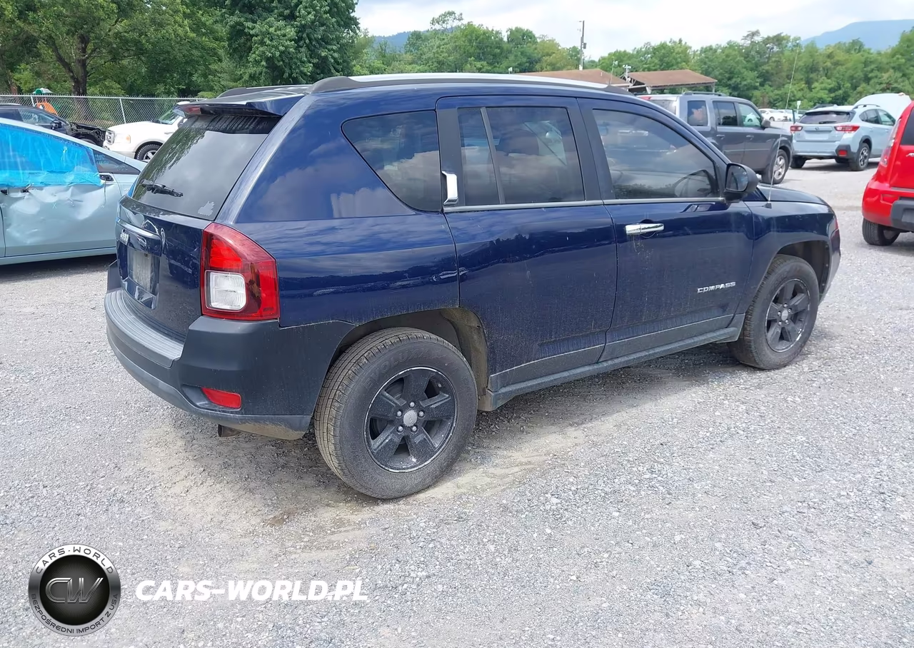 2014 Jeep Compass Sport VIN:1C4NJCBA7ED882858 - 4