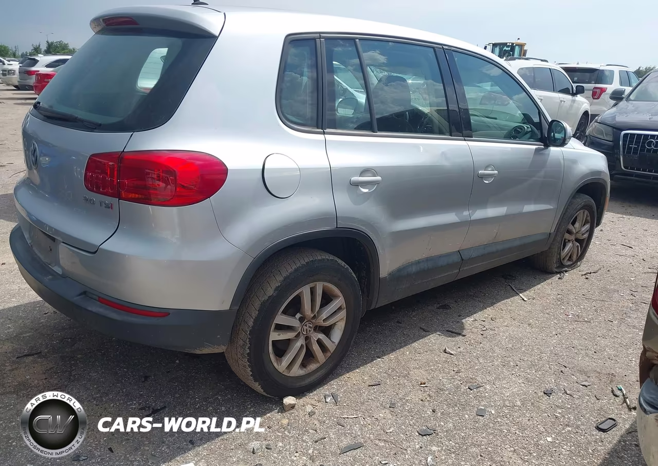 2014 Volkswagen Tiguan S VIN:WVGAV3AX0EW602027 - 4