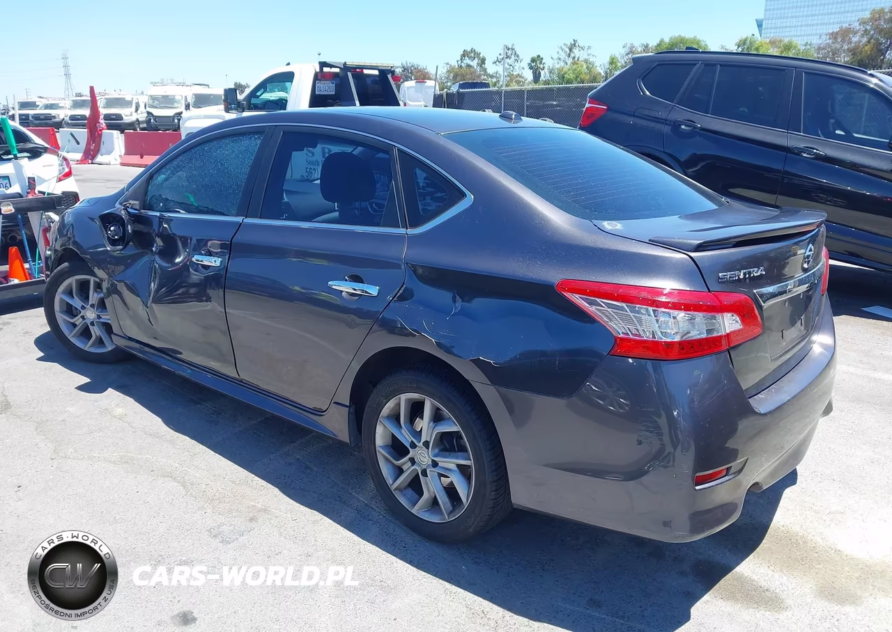 2015 Nissan Sentra Sr VIN:3N1AB7AP1FY329293 - 3