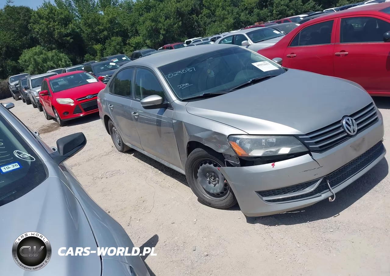 2014 Volkswagen Passat 2.5L S – zdjęcie 1 z 11