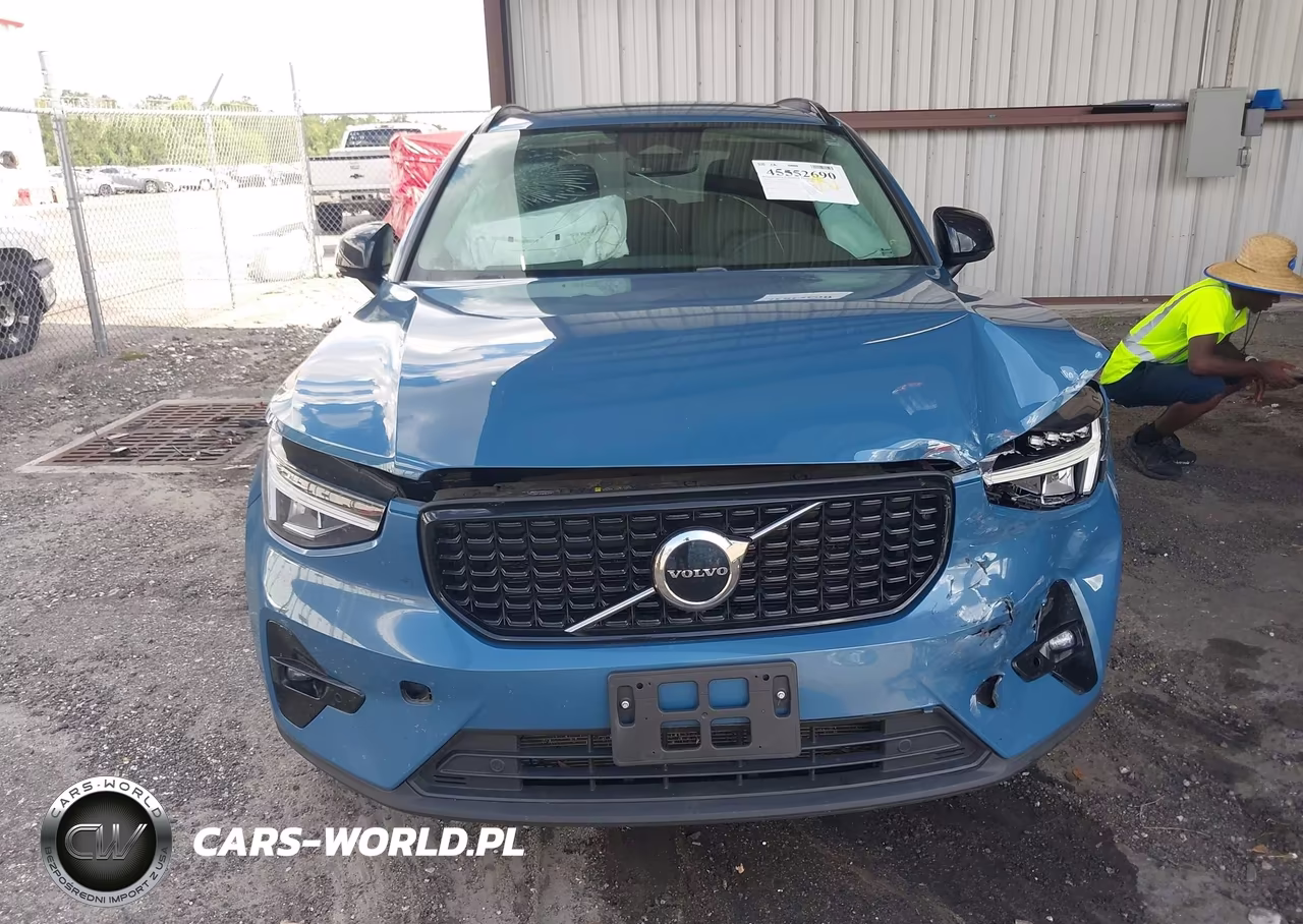 2023 Volvo Xc40 B5 Plus Dark Theme VIN:YV4L12UW8P2967018 - 11