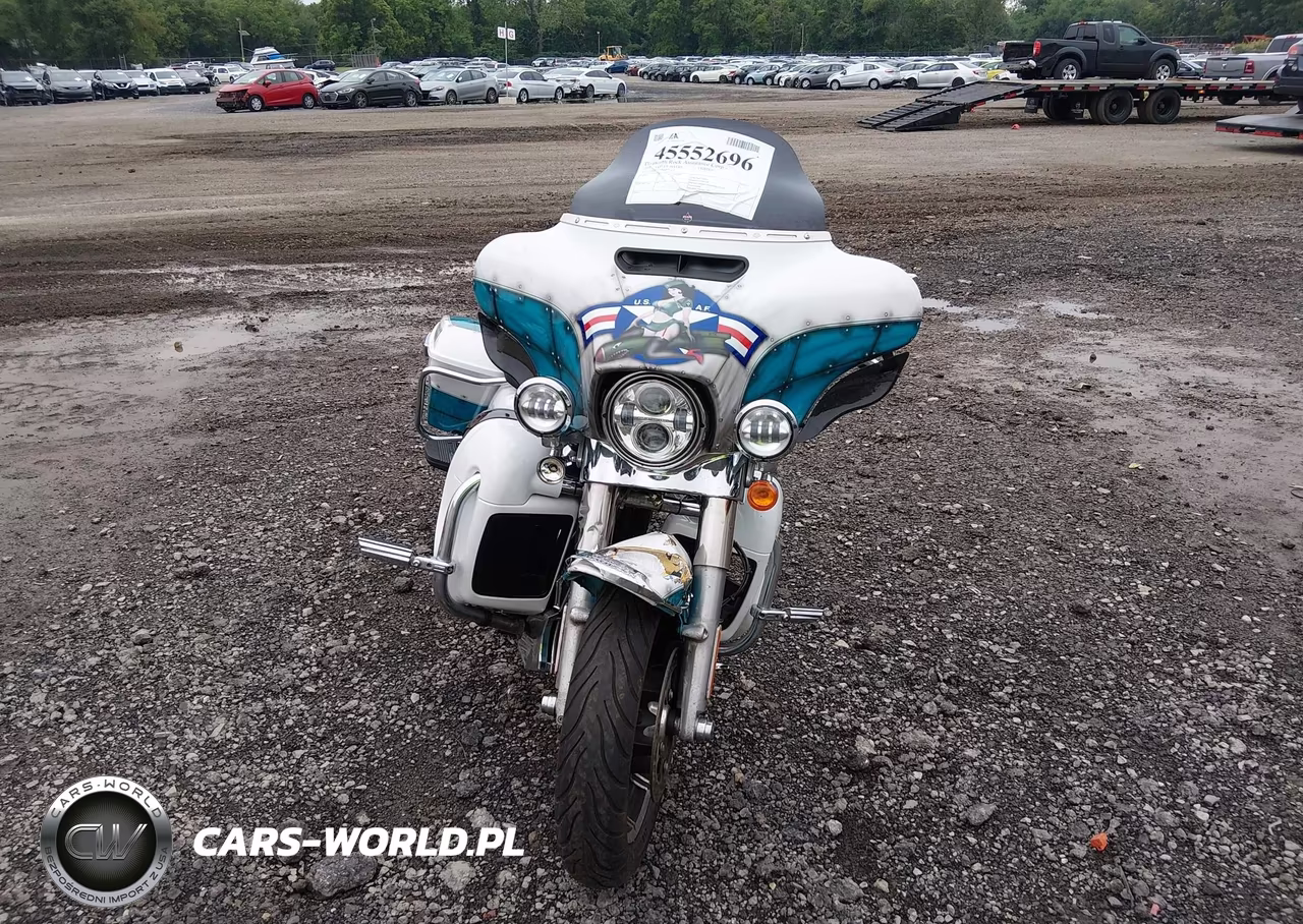 2017 Harley-Davidson Flhtcu Ultra Classic Electra Gld VIN:1HD1FCC18HB641453 - 5
