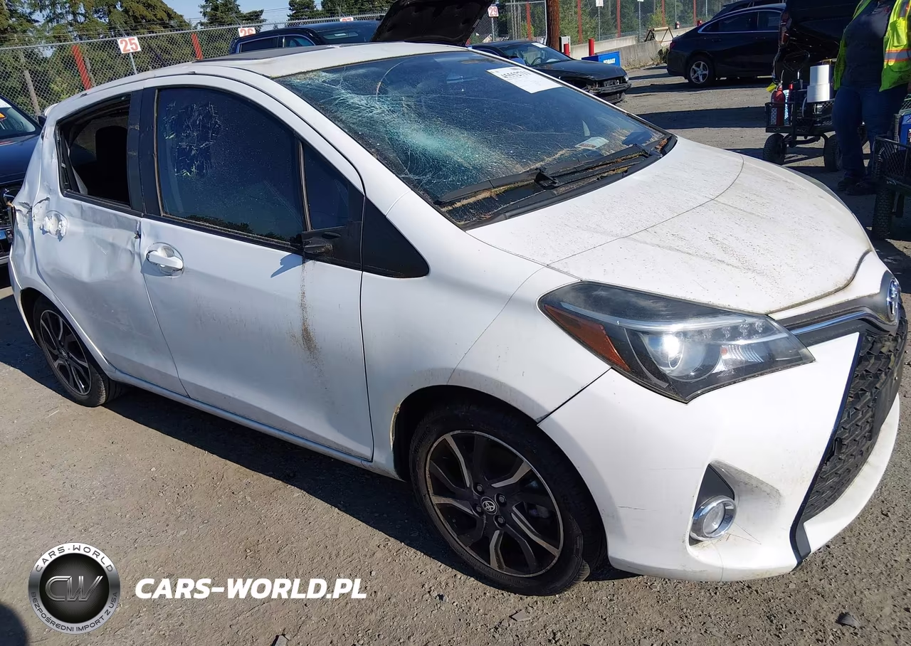 2015 Toyota Yaris Se – zdjęcie 1 z 11