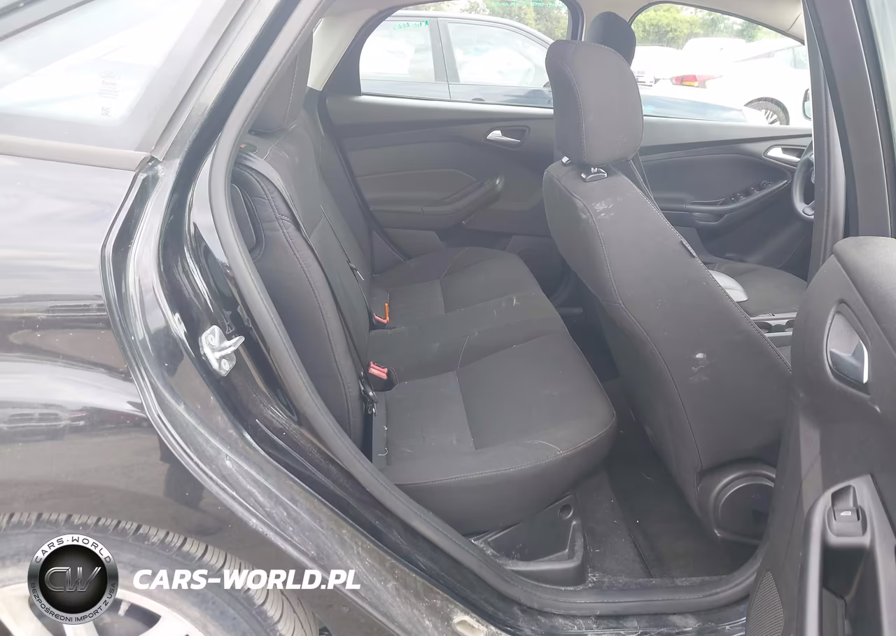 2015 Ford Focus Se VIN:1FADP3F22FL368071 - 8