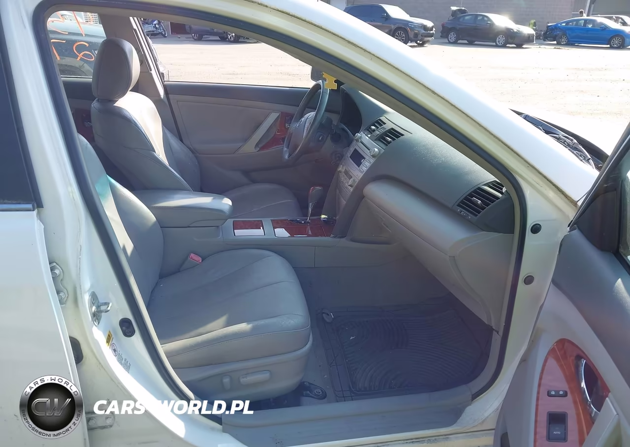 2010 Toyota Camry Xle VIN:4T4BF3EKXAR054999 - 5