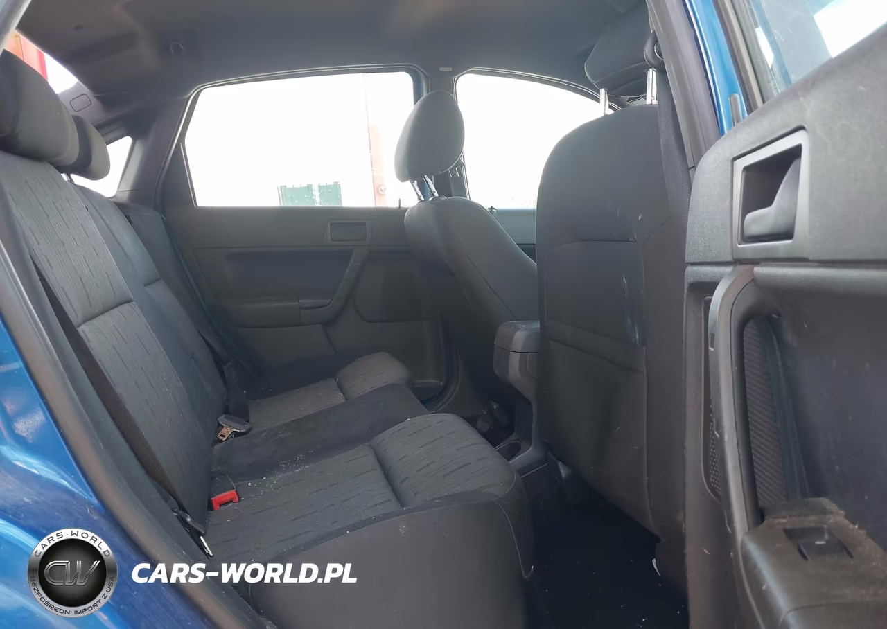 2010 Ford Focus Se VIN:1FAHP3FN3AW111519 - 8