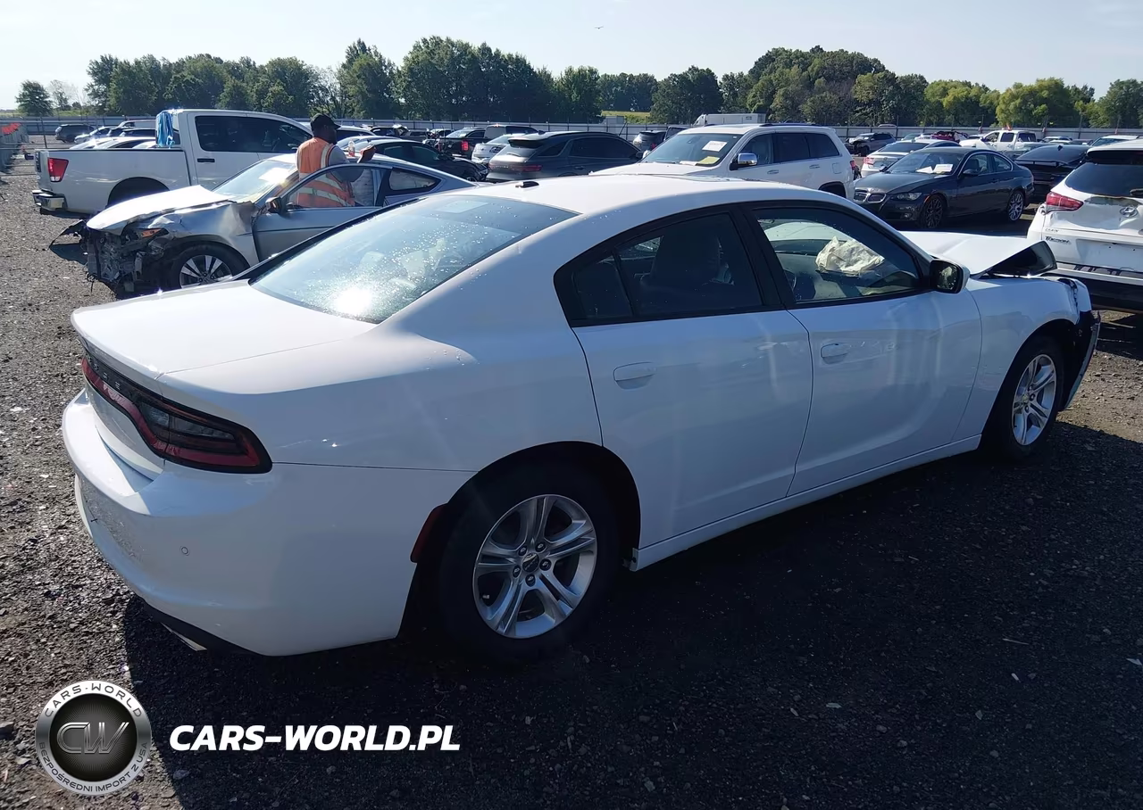 2020 Dodge Charger Sxt Rwd VIN:2C3CDXBG5LH135550 - 4