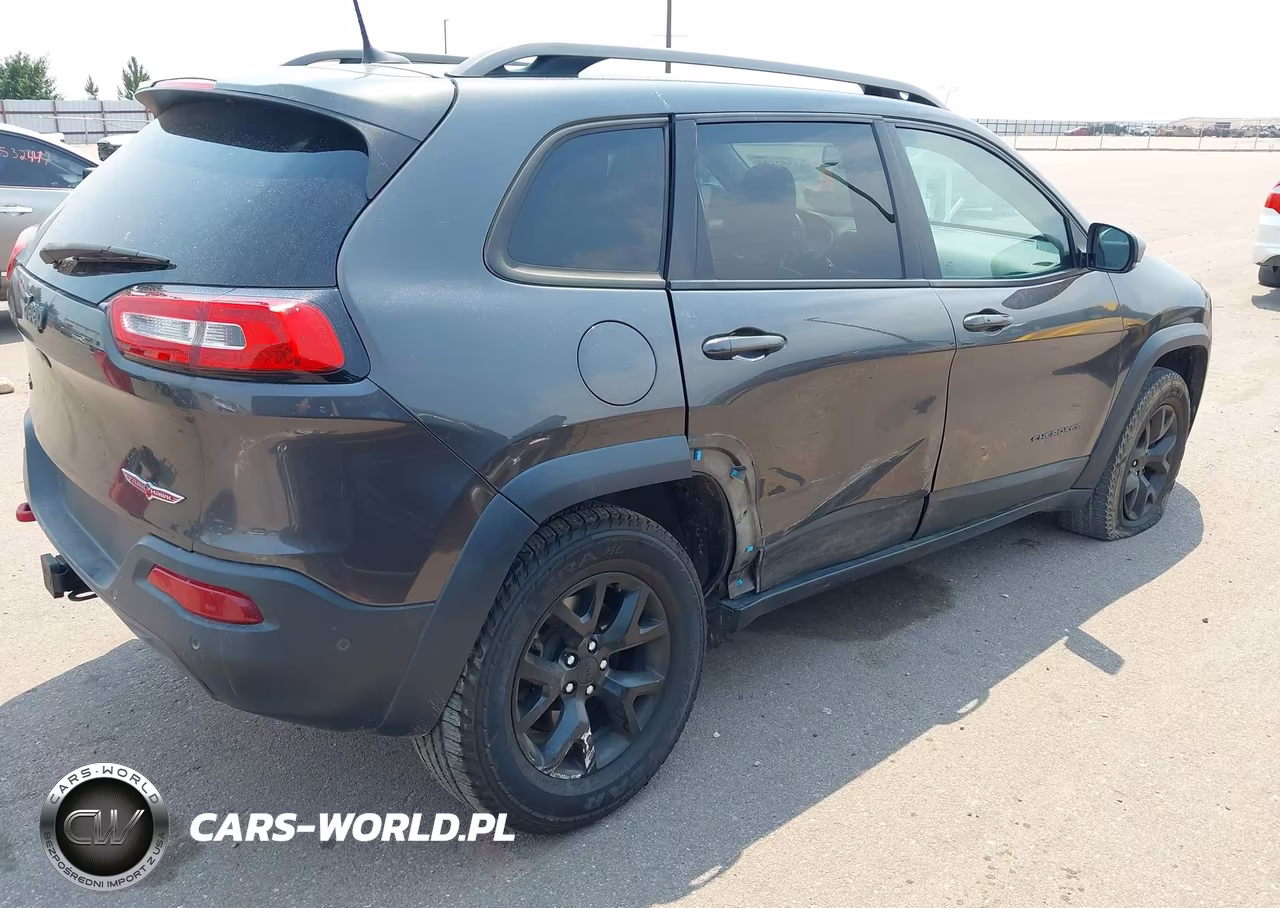 2016 Jeep Cherokee Trailhawk VIN:1C4PJMBS0GW183814 - 4
