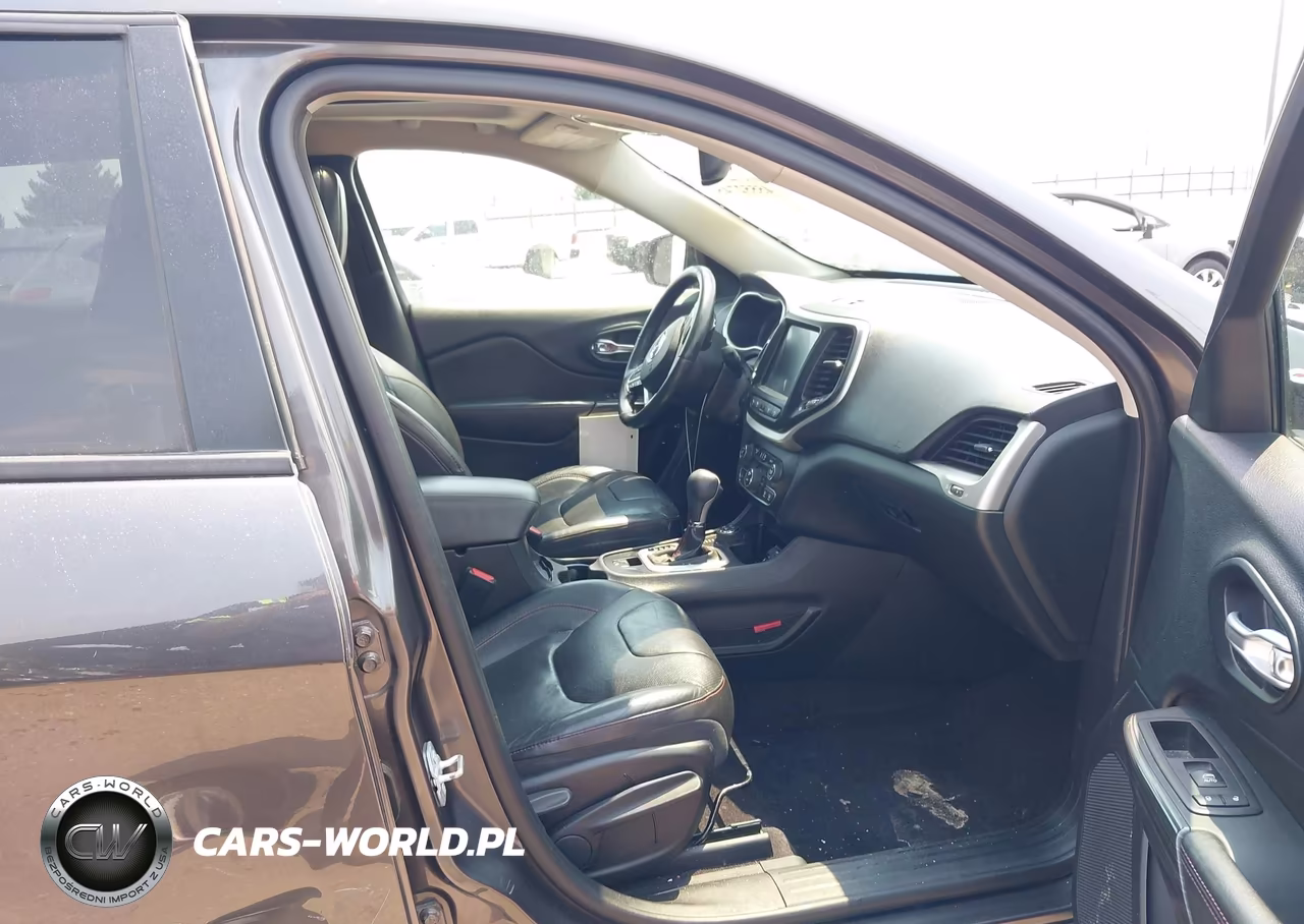 2016 Jeep Cherokee Trailhawk VIN:1C4PJMBS0GW183814 - 5