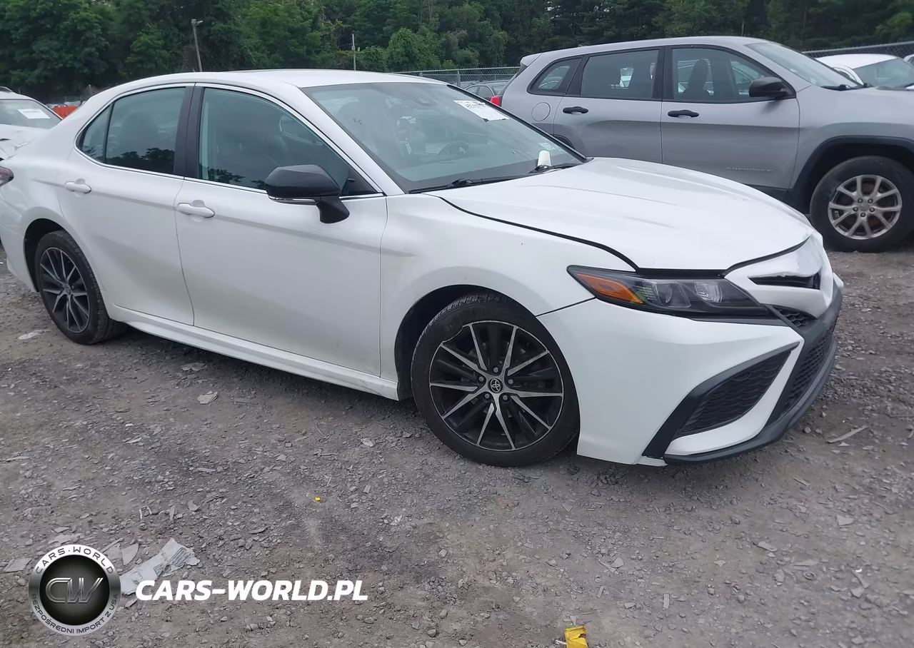 2021 Toyota Camry Se – zdjęcie 1 z 16