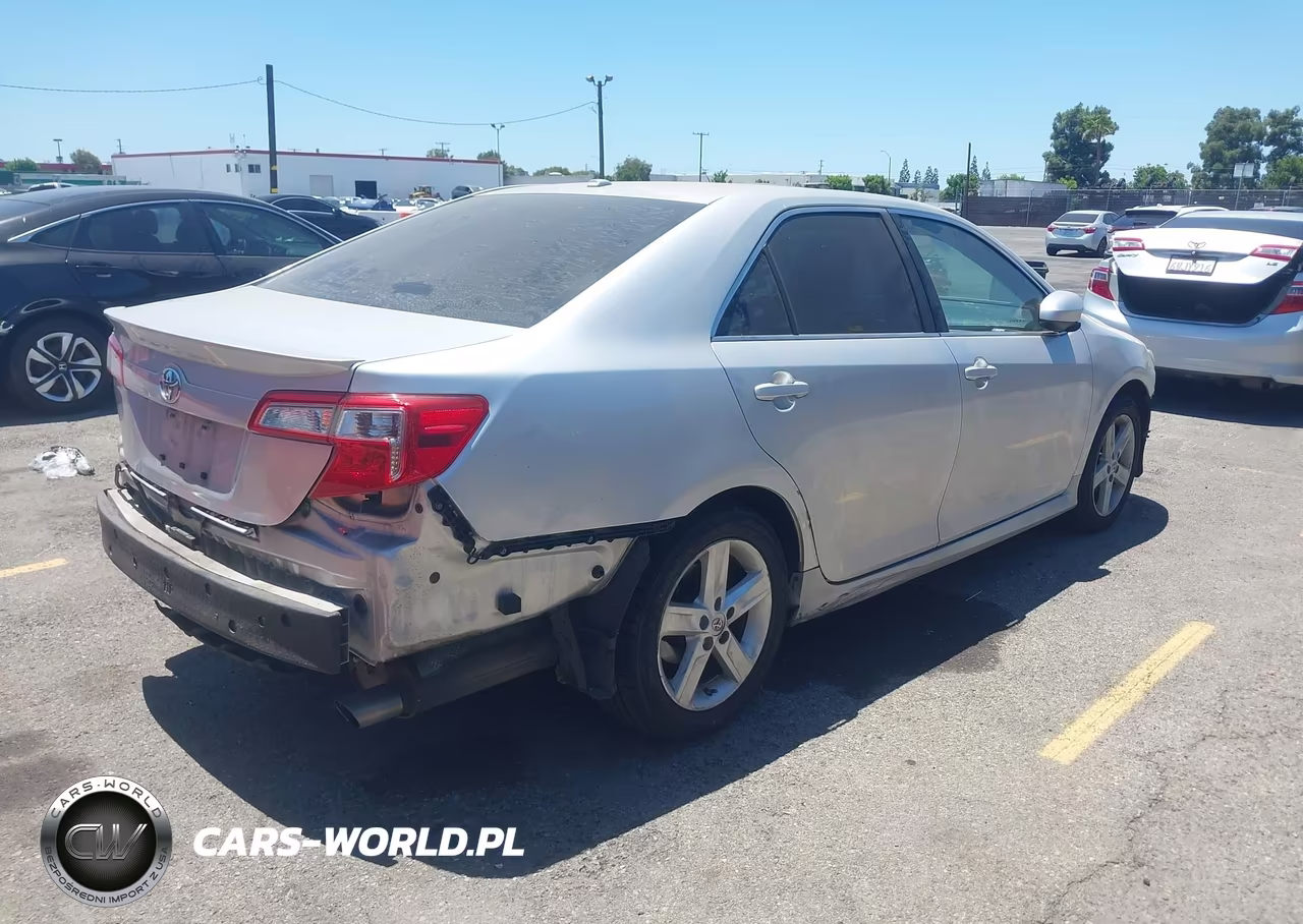 2014 Toyota Camry Se VIN:4T1BF1FK4EU755413 - 19